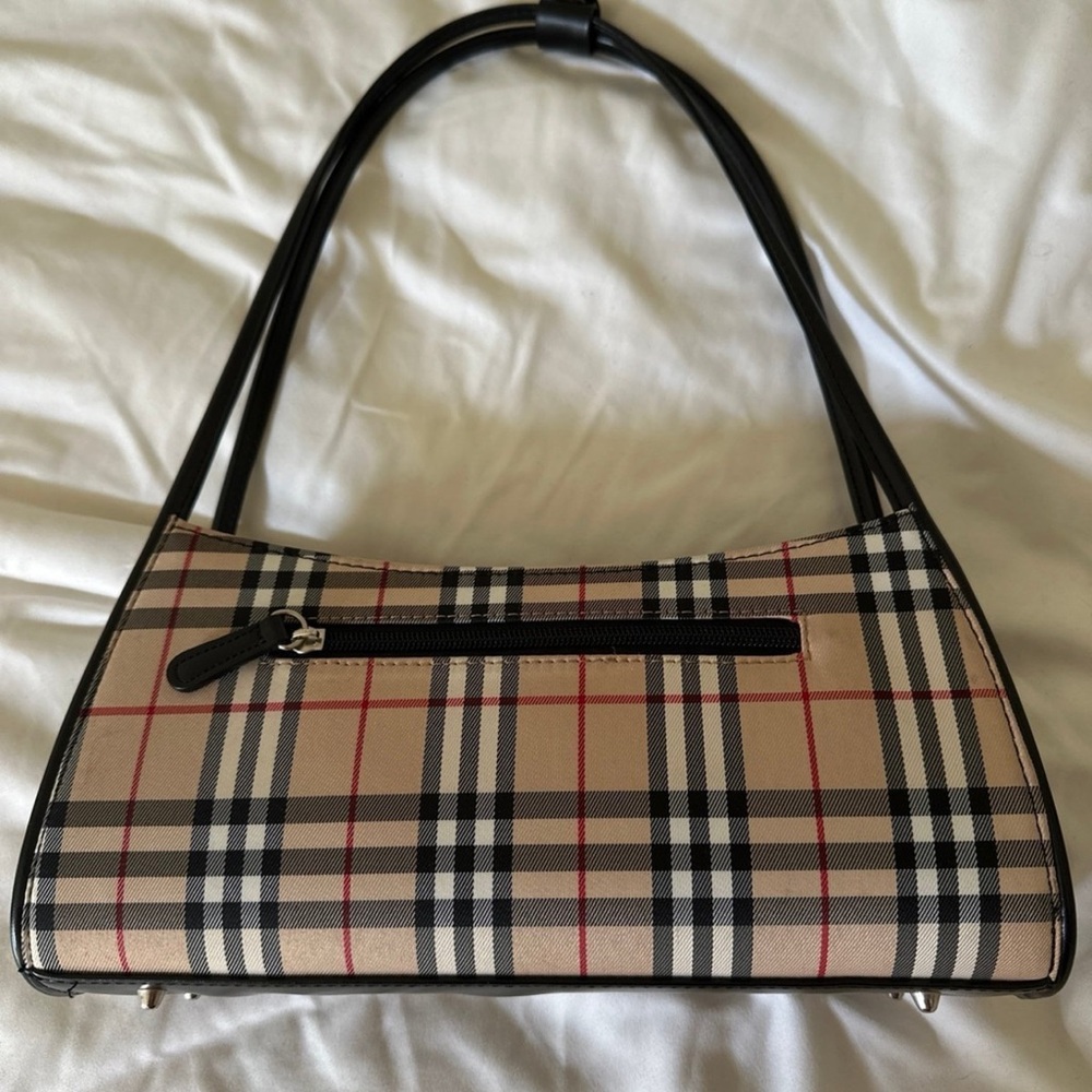 Faux Burberry Beige and Black Checkered Women's Bag.